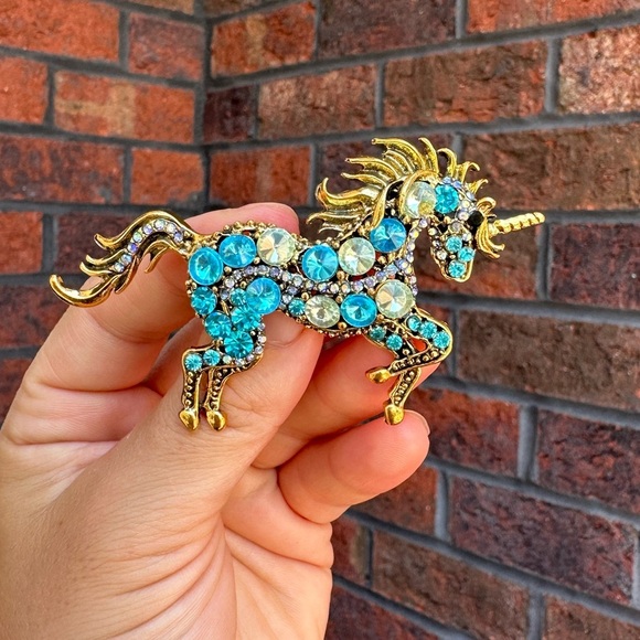 Betsey Johnson Gold Blue Unicorn Brooch - Picture 7 of 7